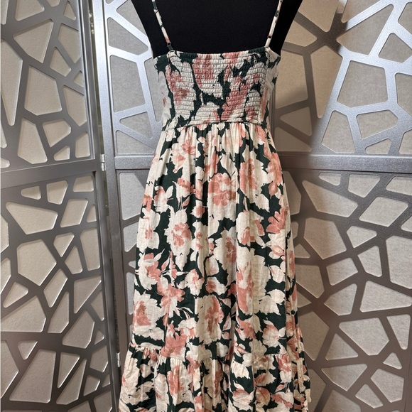 Abercrombie & Fitch Floral Maxi Dress in Pink and Green - Picture 3 of 10